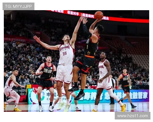 [CBA]孙浩钦送出妙传 李慕豪跟进双手暴扣.